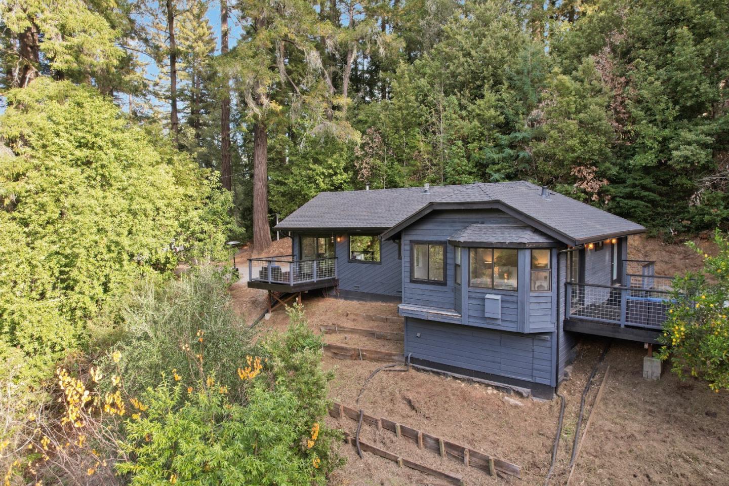 2165 Upper Scenic DR