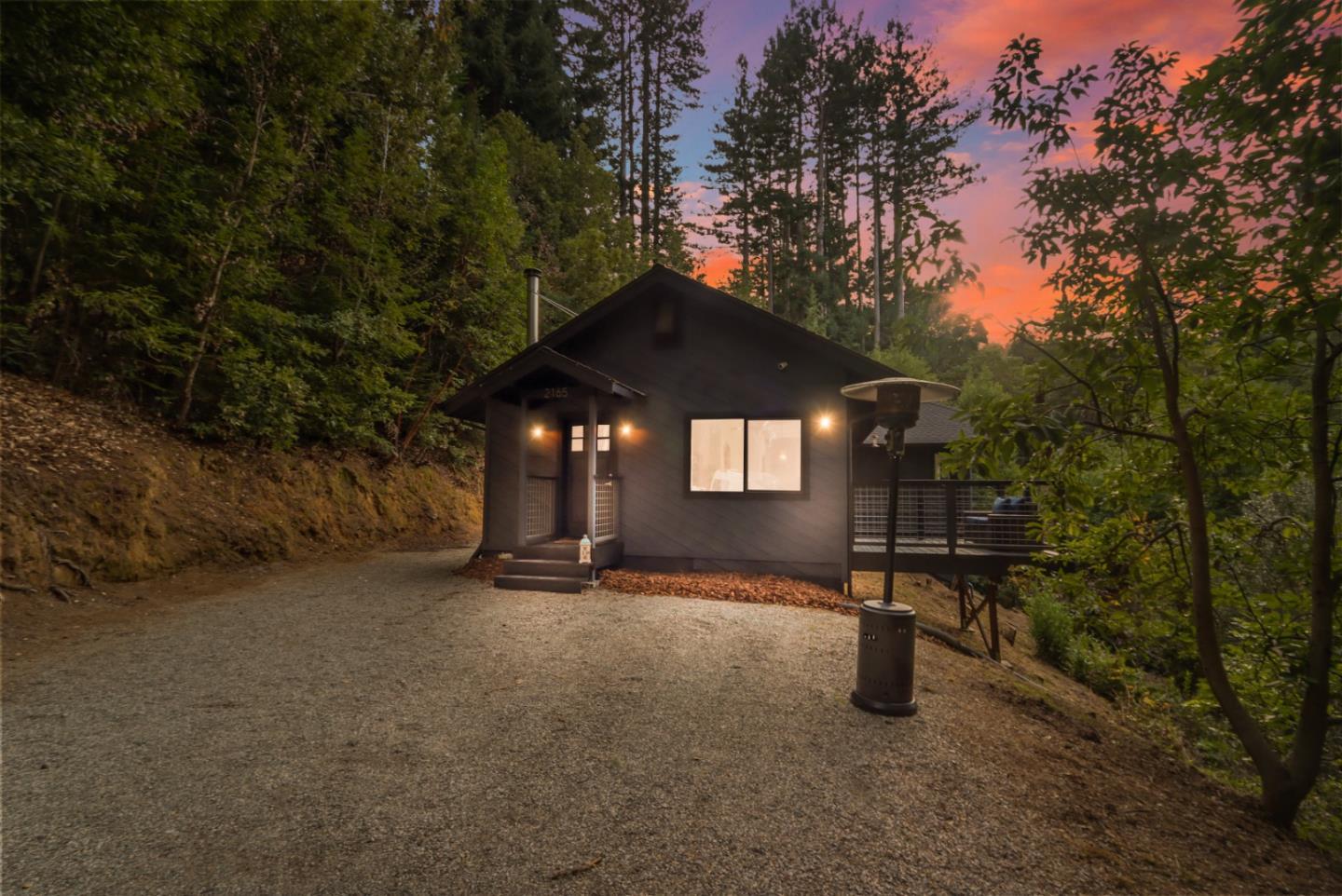 2165 Upper Scenic DR