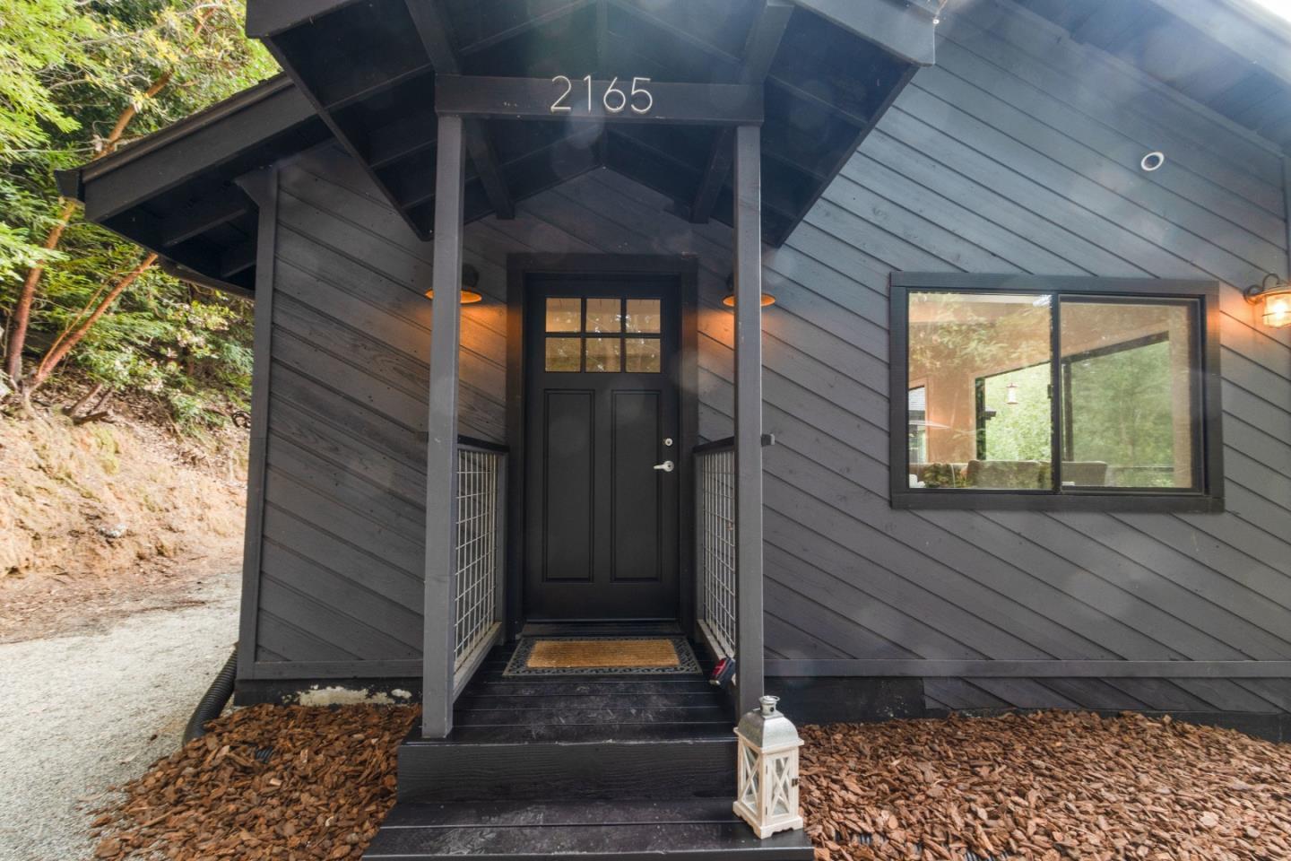 2165 Upper Scenic DR