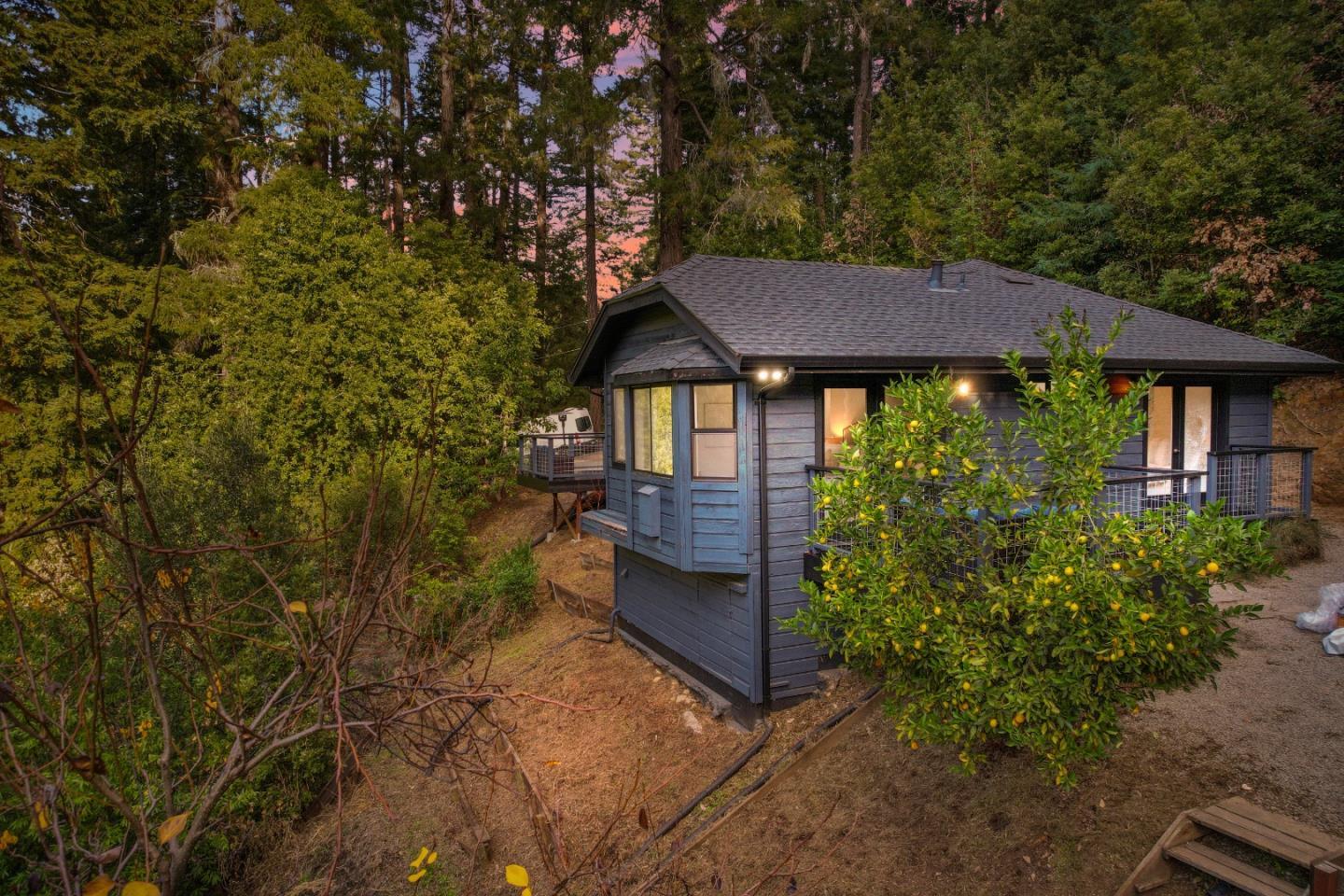 2165 Upper Scenic DR
