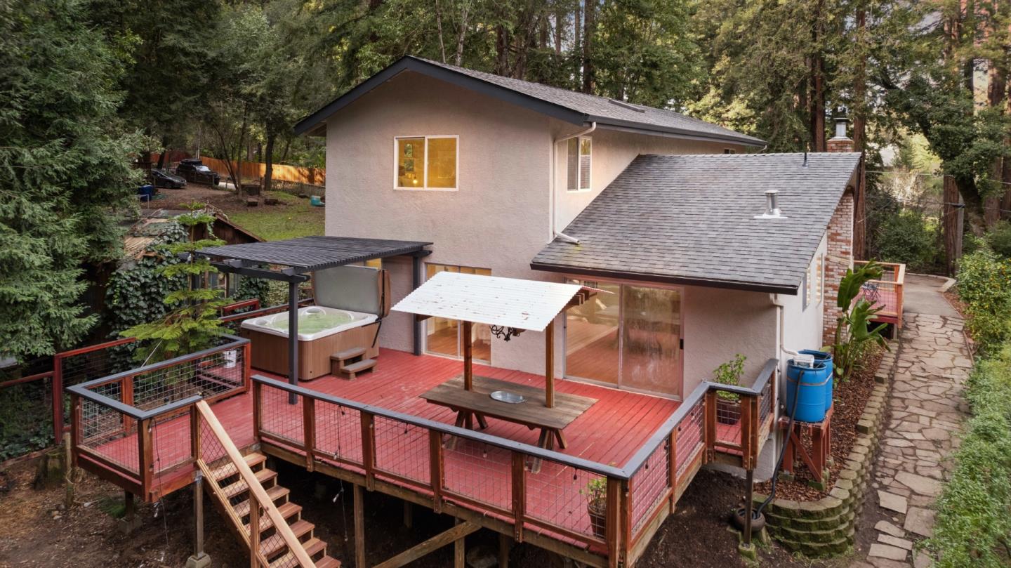 207 Hillside AVE