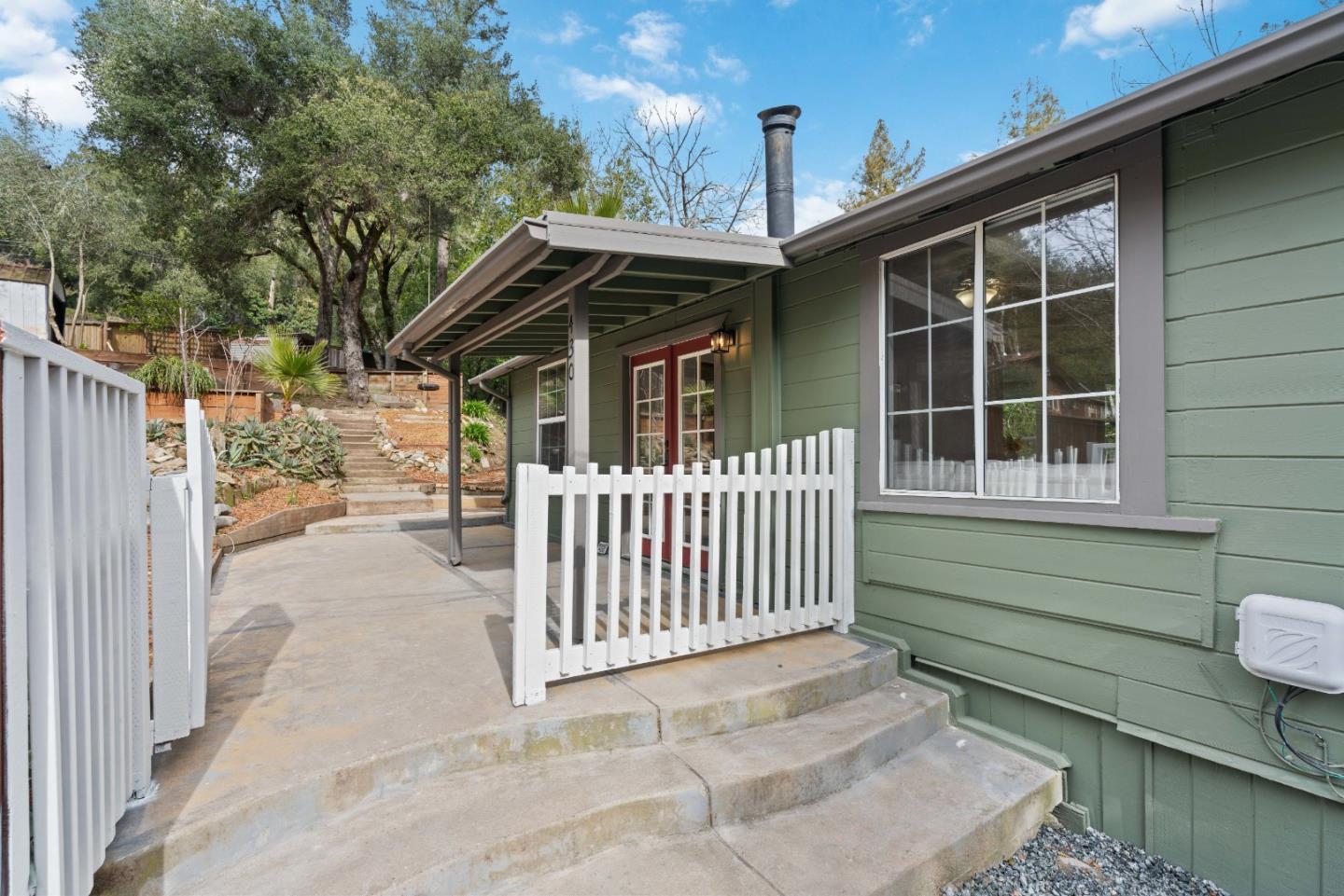 430 Creekside WAY