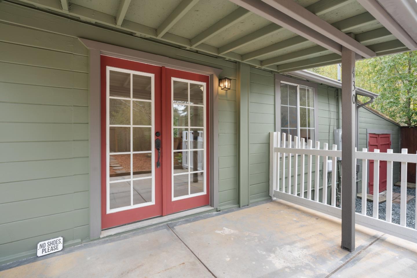 430 Creekside WAY