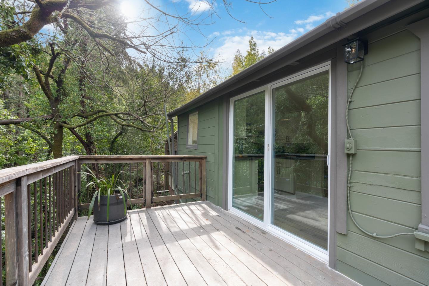 430 Creekside WAY