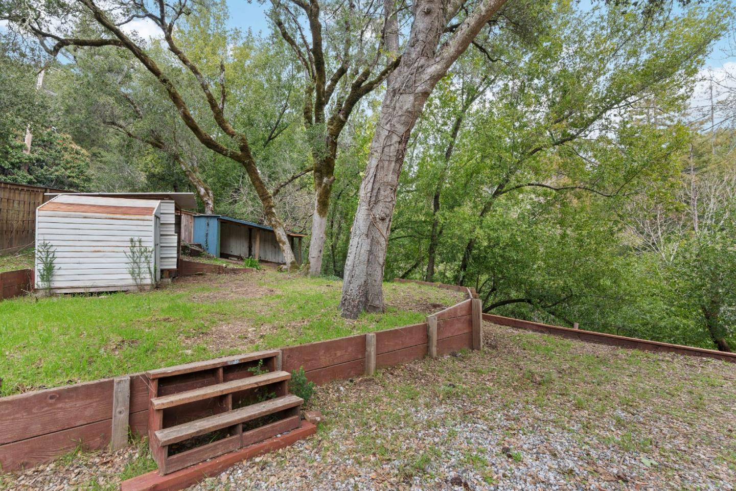 430 Creekside WAY