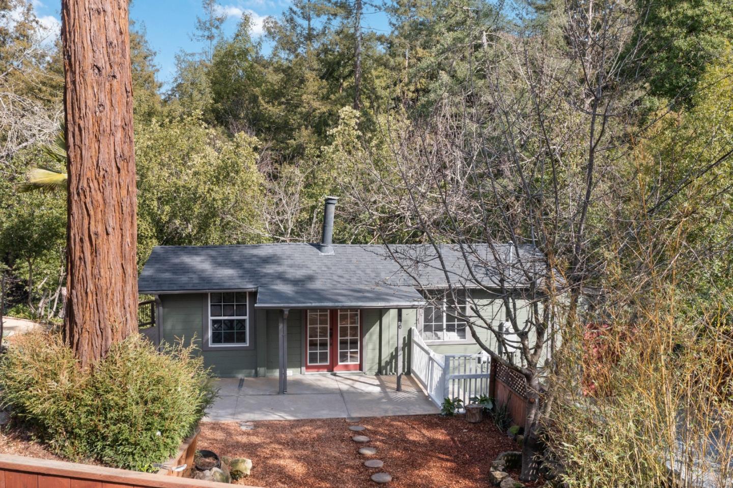 430 Creekside WAY