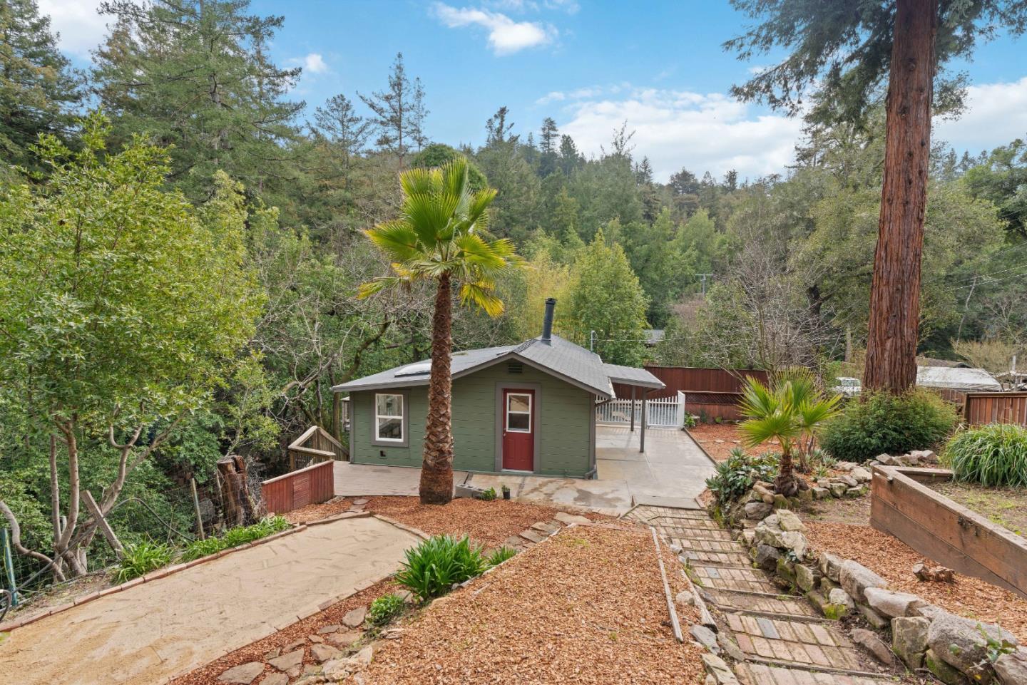 430 Creekside WAY