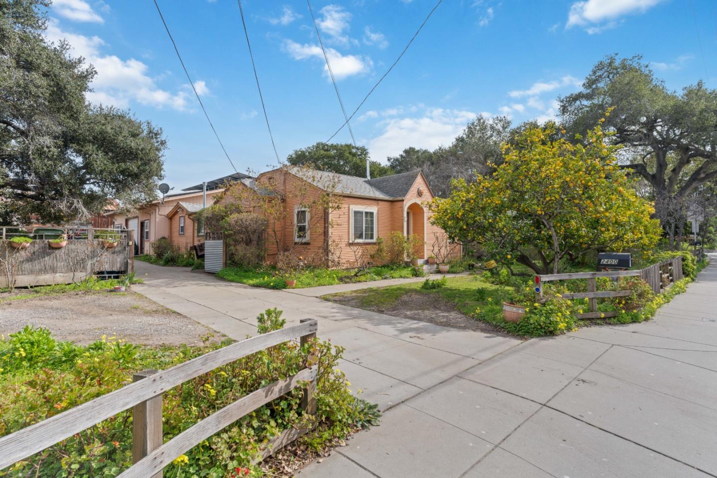 2400 7th AVE