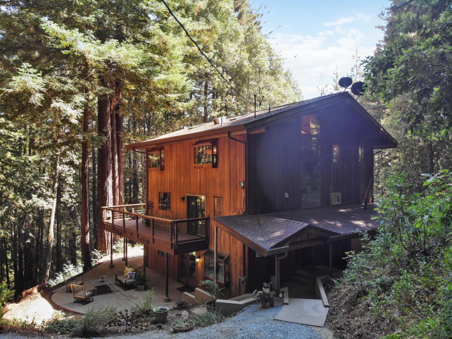 680 Dove LN