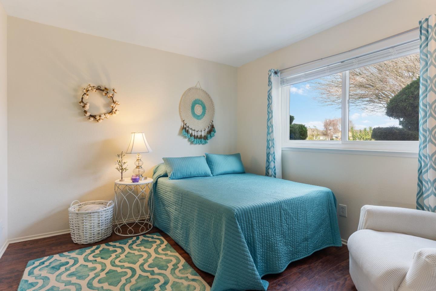 499 Cloudview DR