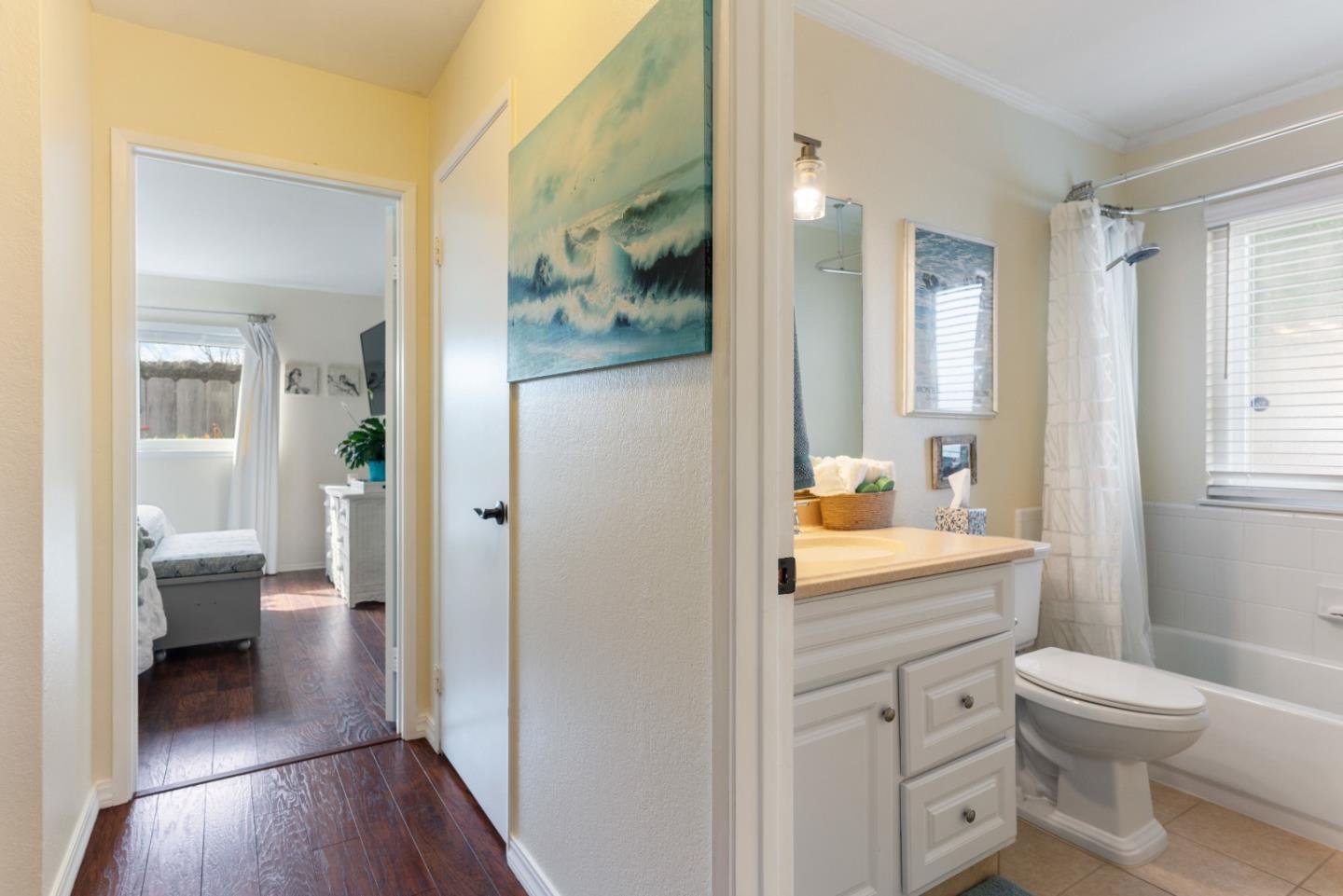 499 Cloudview DR