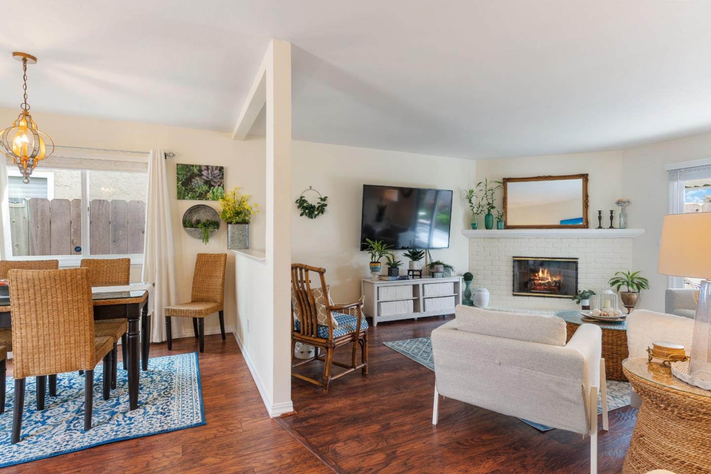 499 Cloudview DR