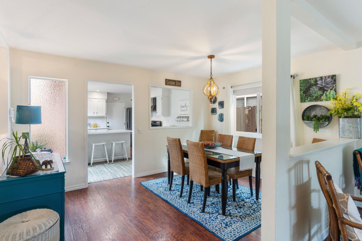 499 Cloudview DR