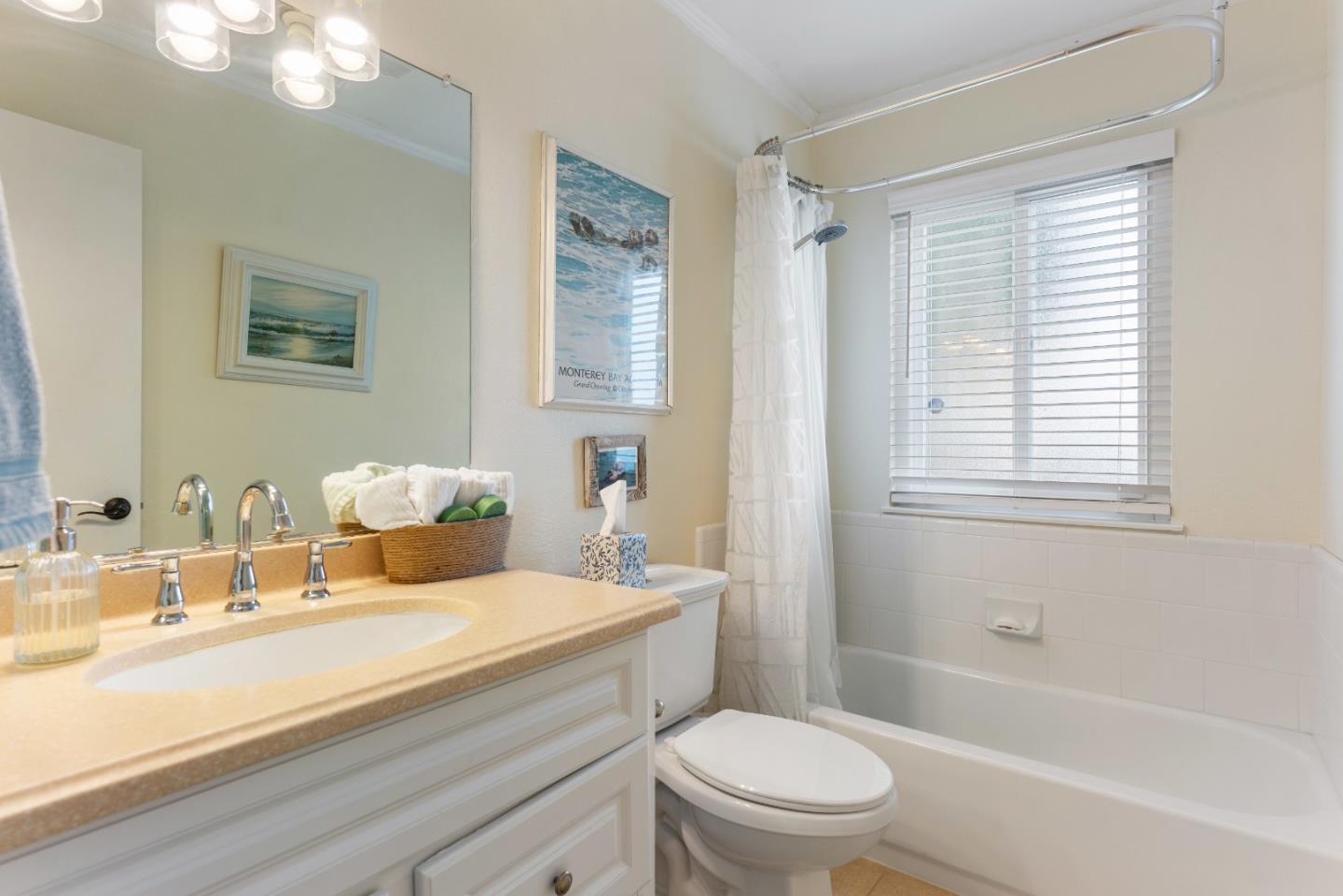 499 Cloudview DR