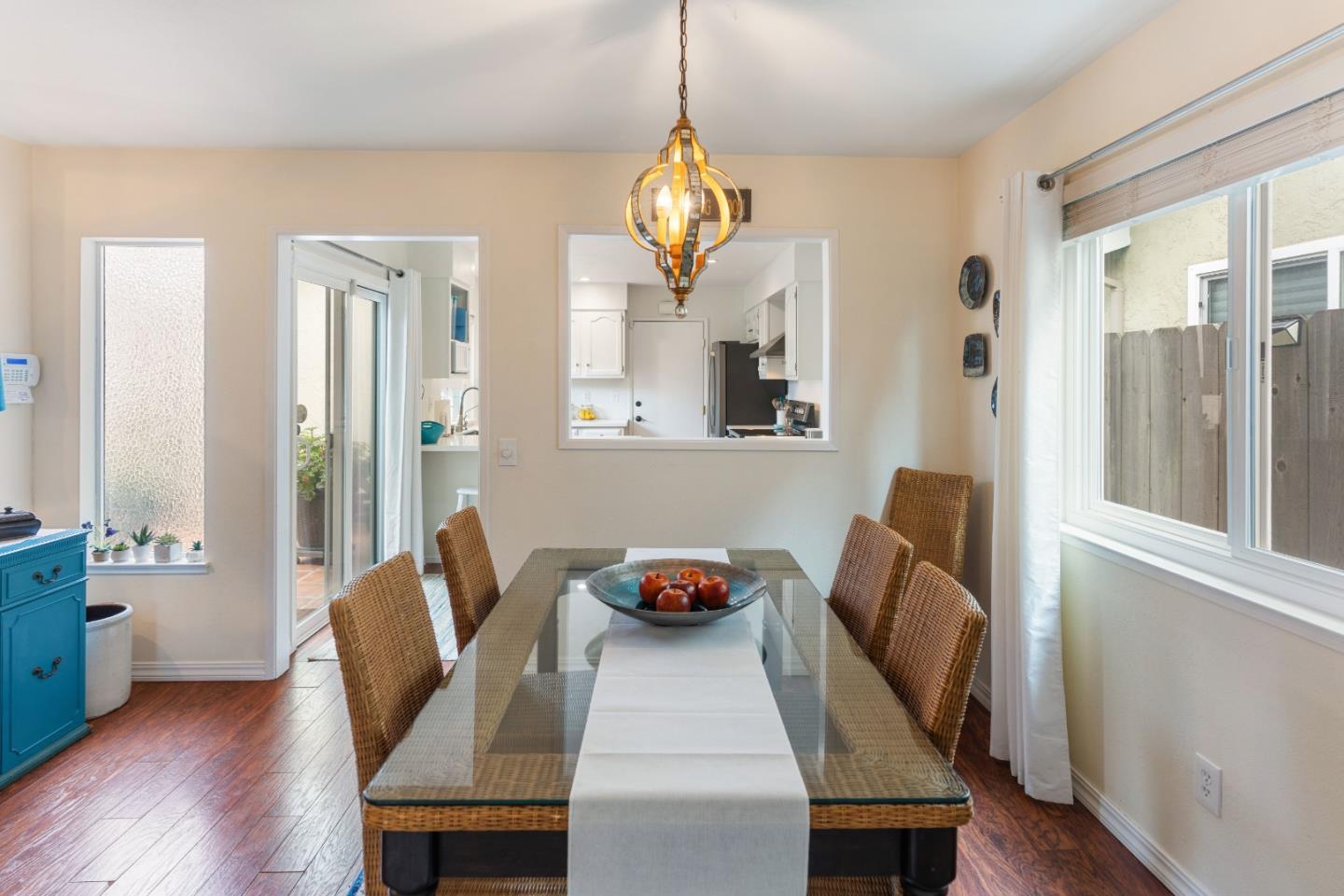 499 Cloudview DR