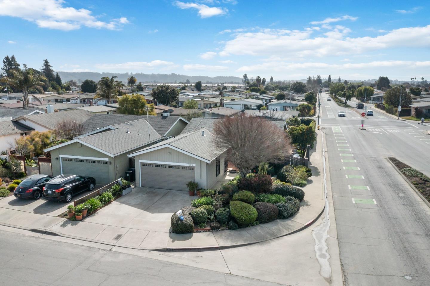 499 Cloudview DR