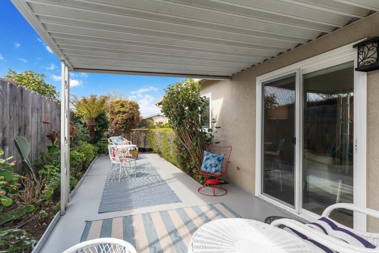 499 Cloudview DR