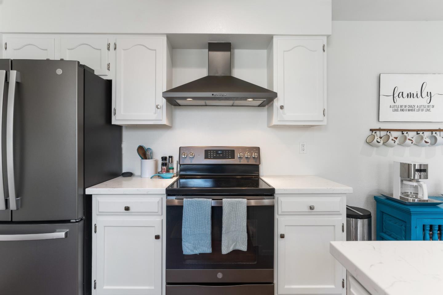 499 Cloudview DR