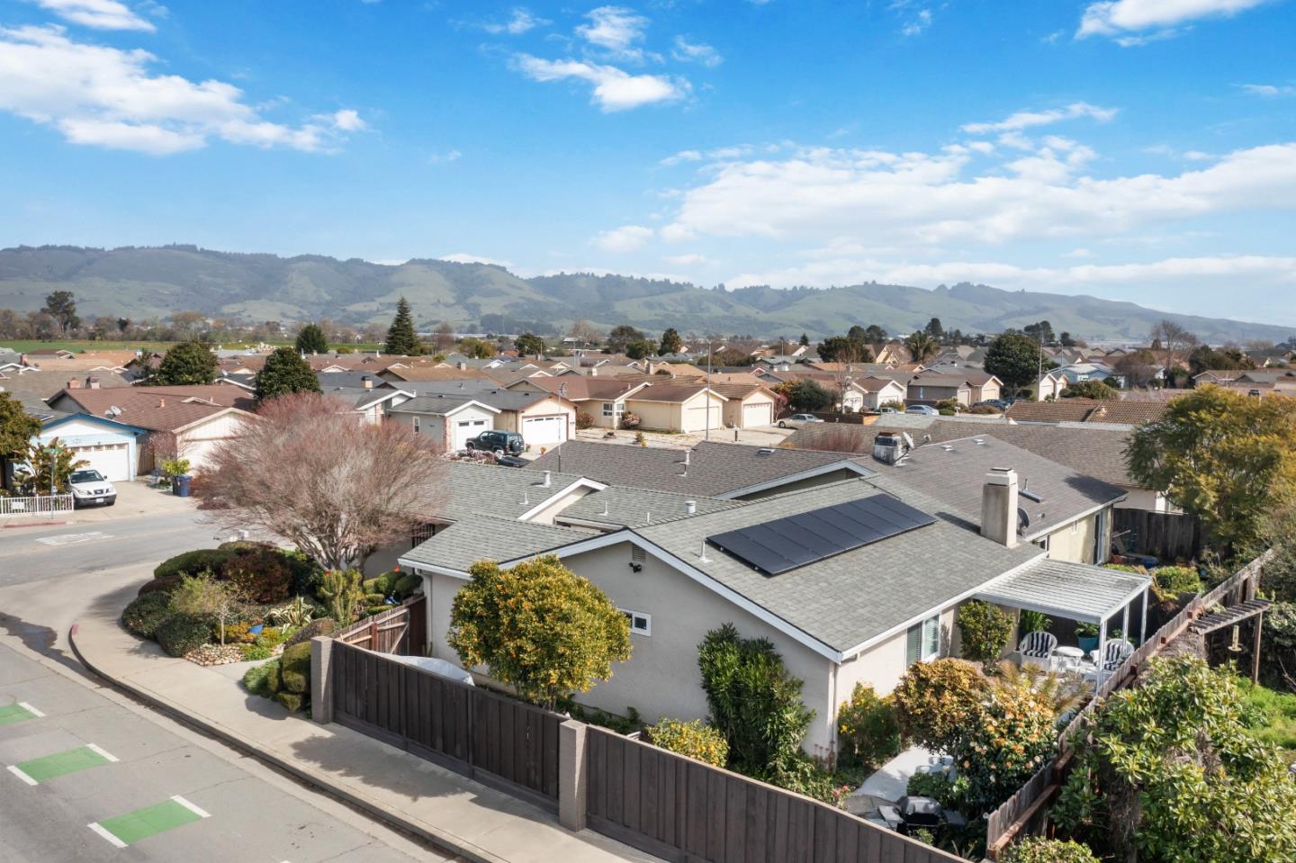 499 Cloudview DR