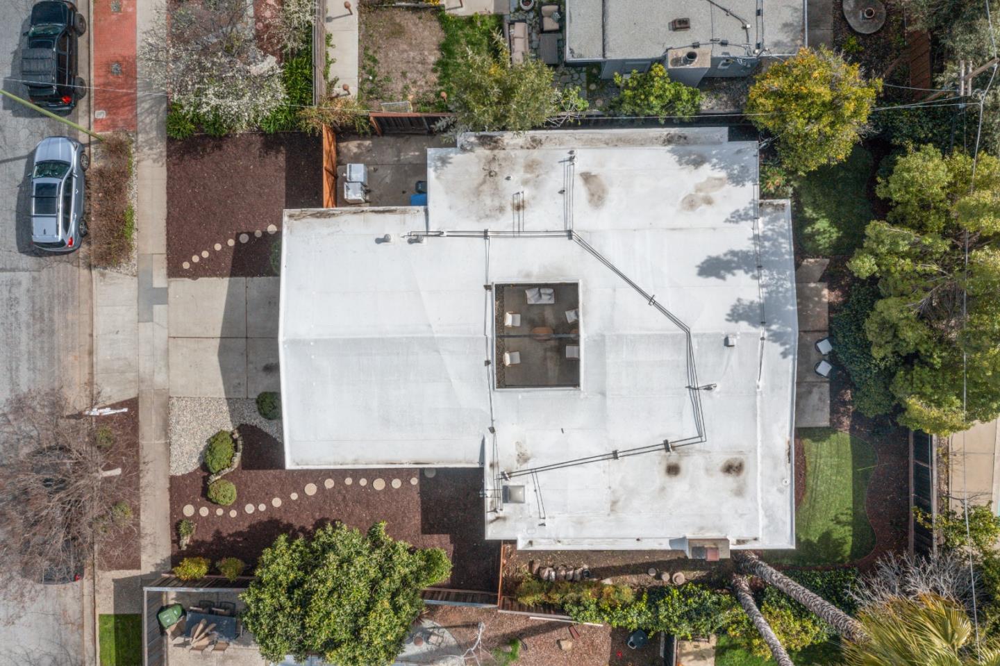 2285 Fairglen DR