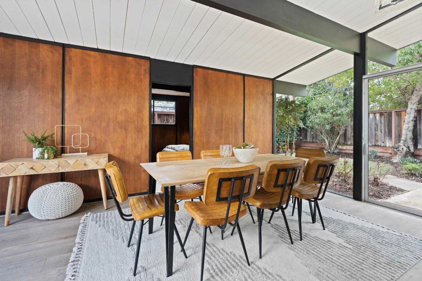 2285 Fairglen DR