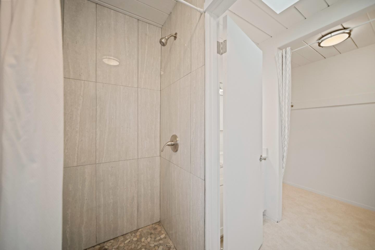 2285 Fairglen DR