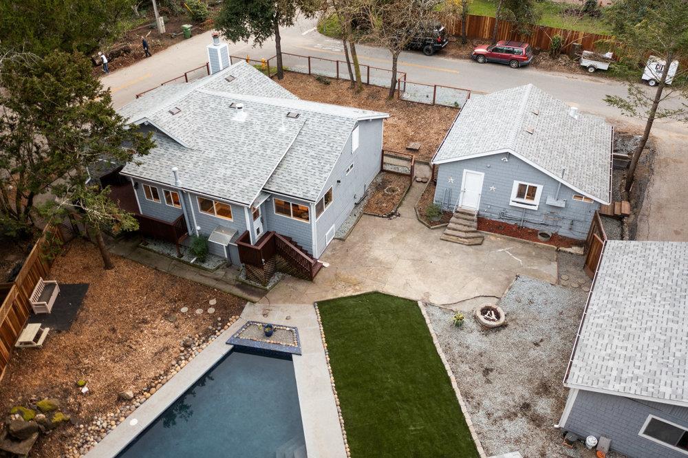 564 Hillcrest DR