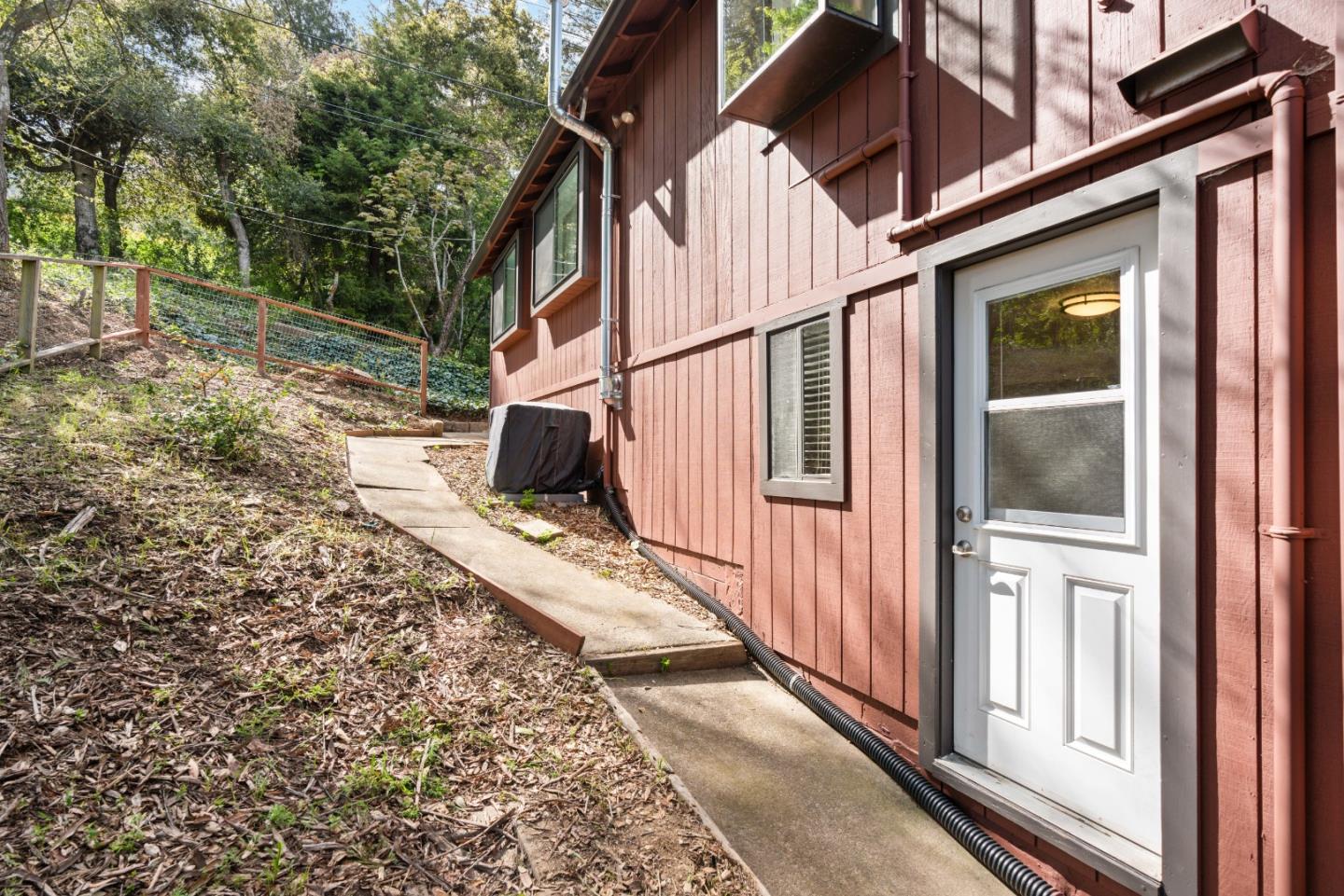21492 Mary Alice WAY