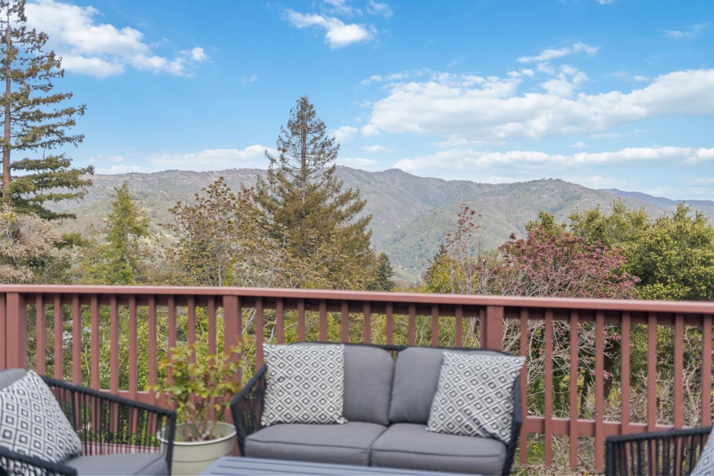 21492 Mary Alice WAY