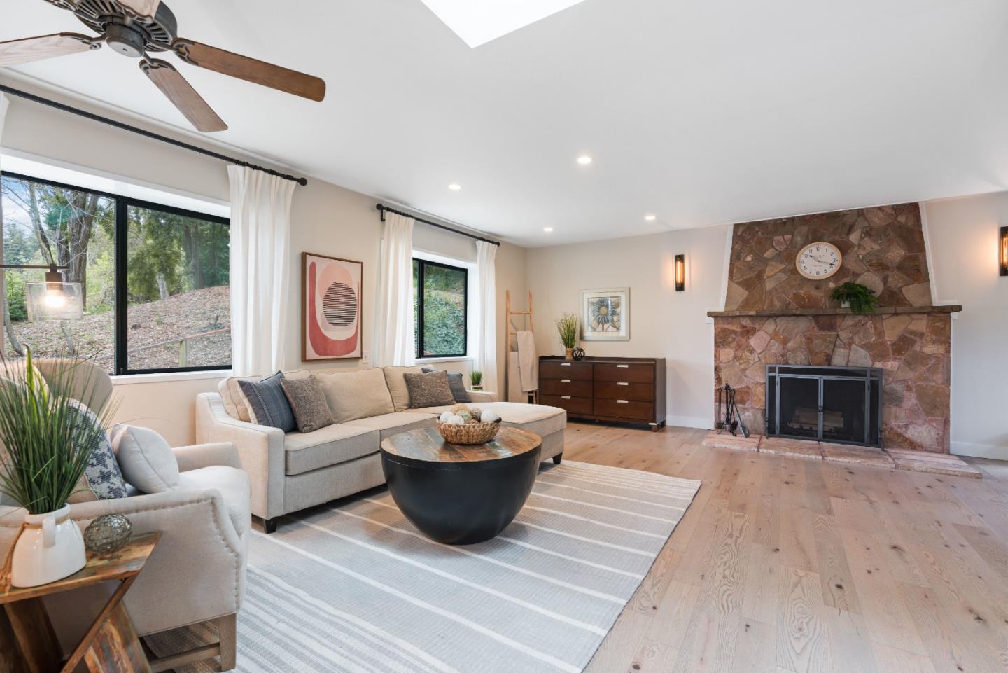 21492 Mary Alice WAY