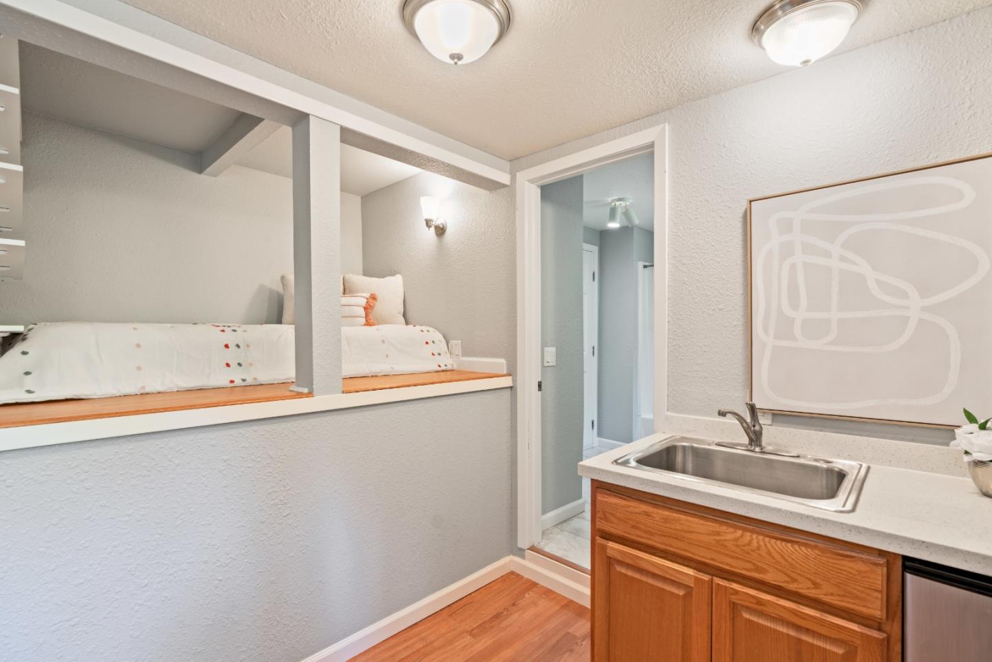 9913 Alba RD