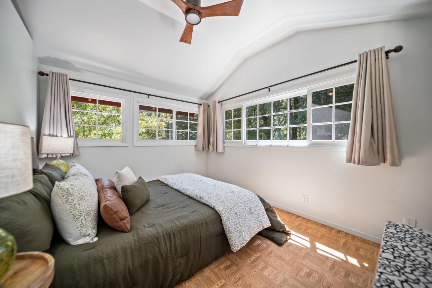9913 Alba RD