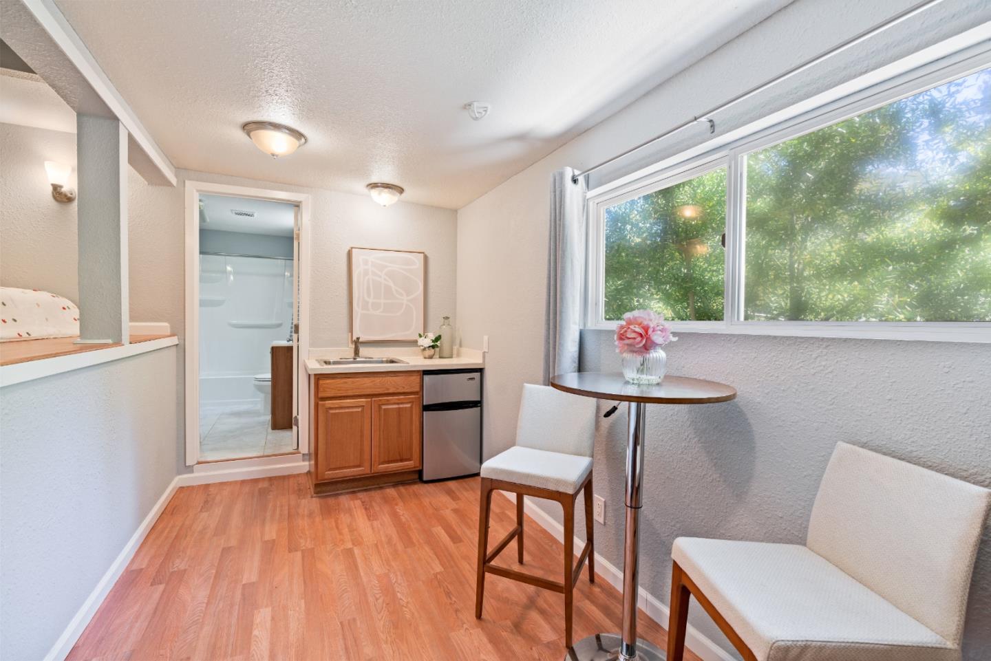 9913 Alba RD