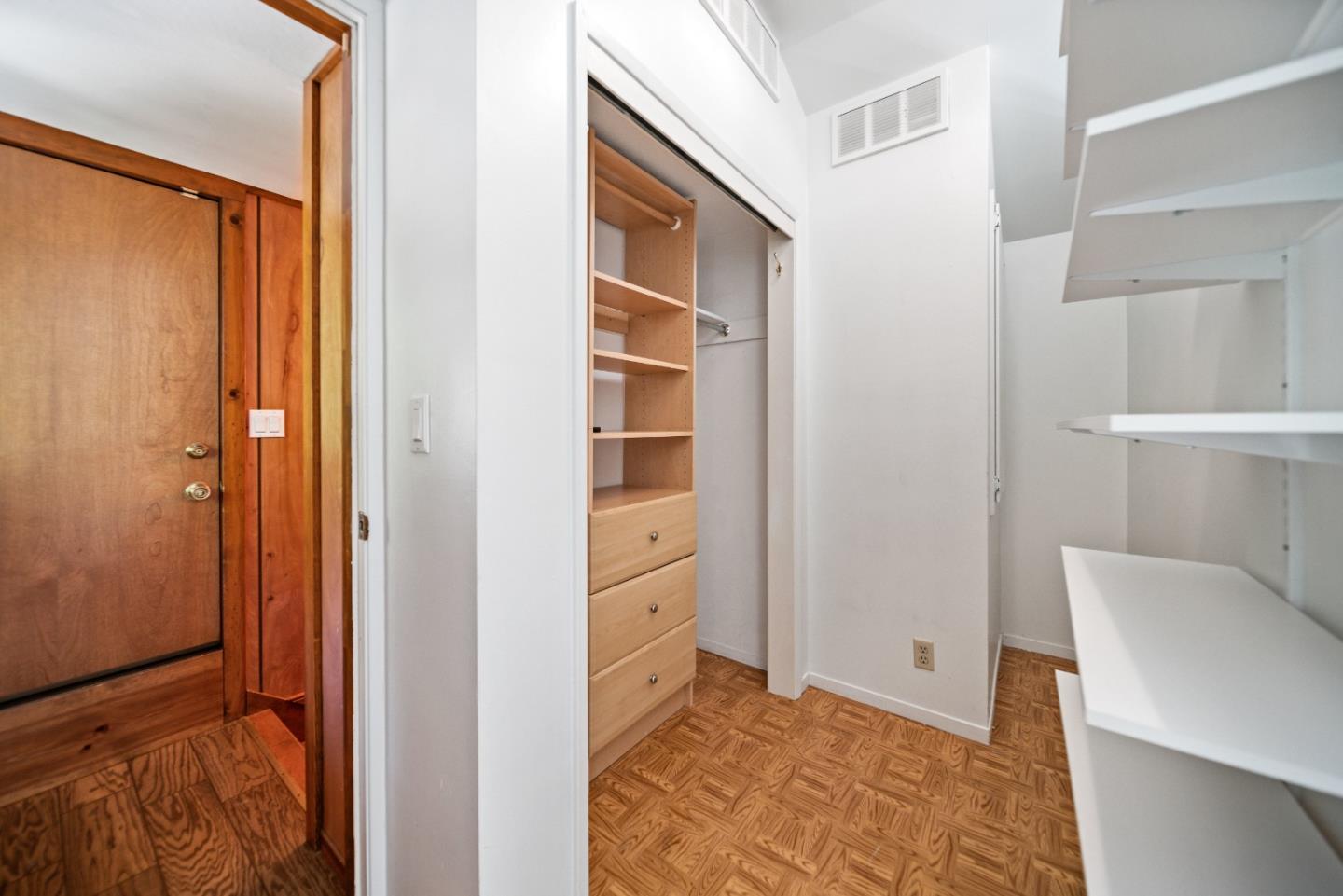 9913 Alba RD