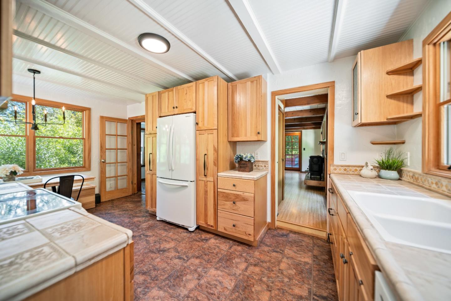 9913 Alba RD