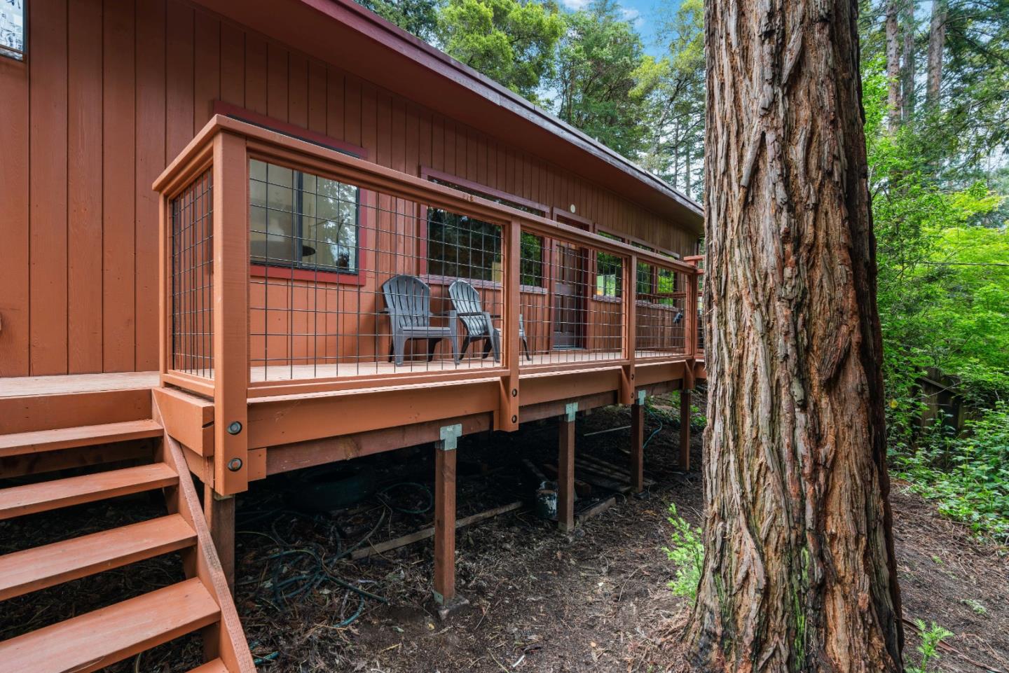 258 Ridge DR