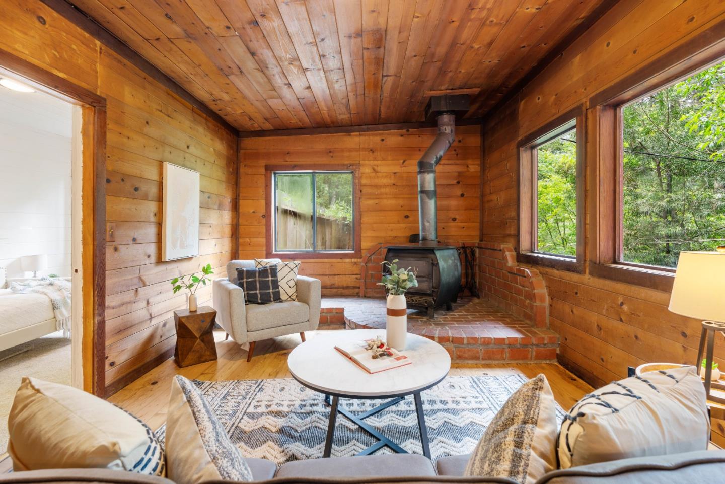 258 Ridge DR