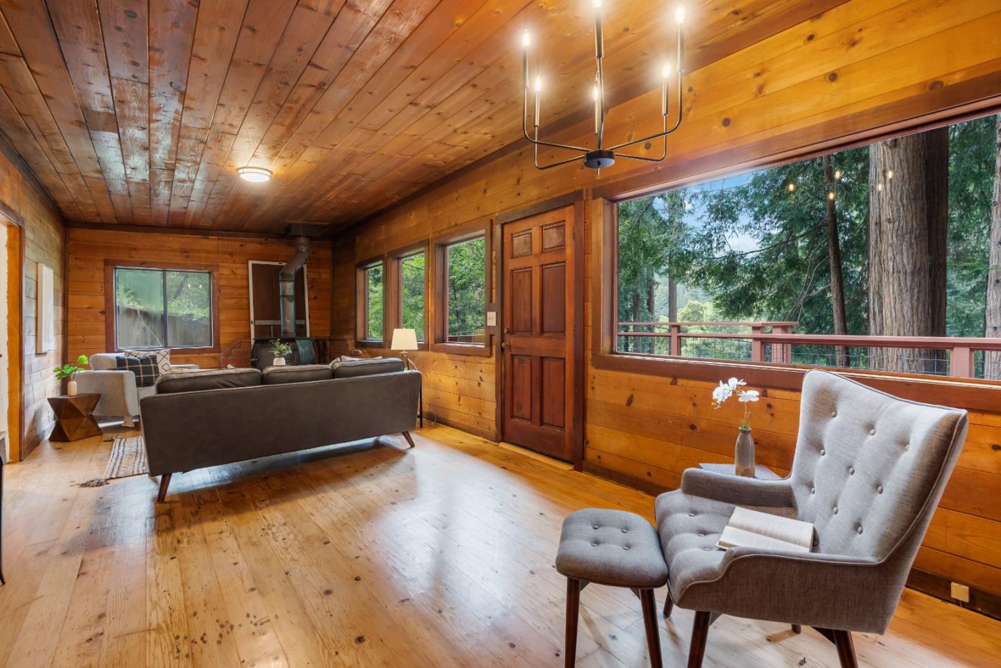 258 Ridge DR