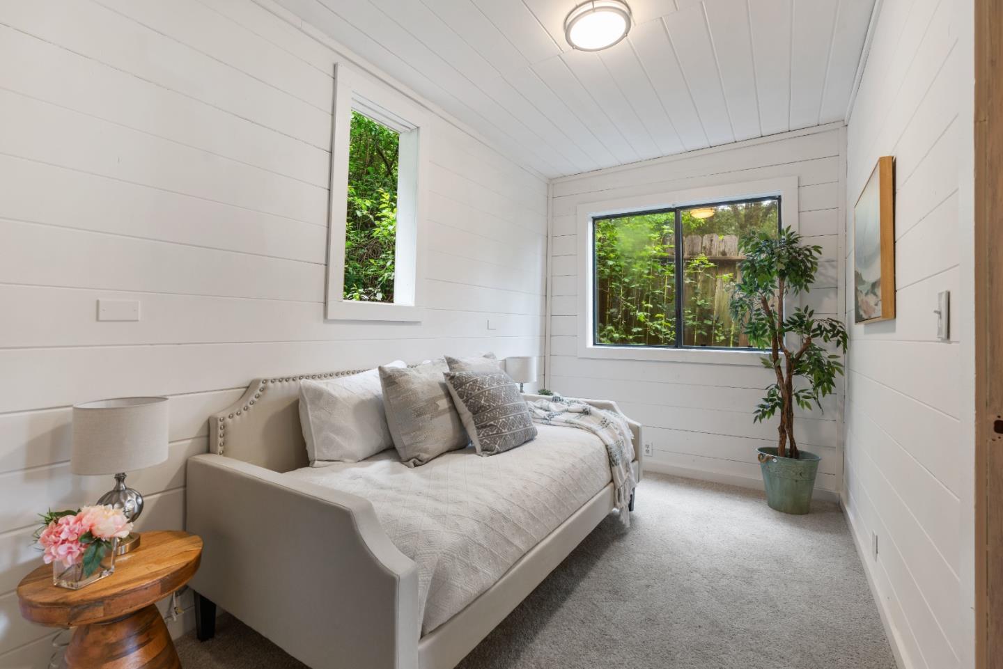 258 Ridge DR