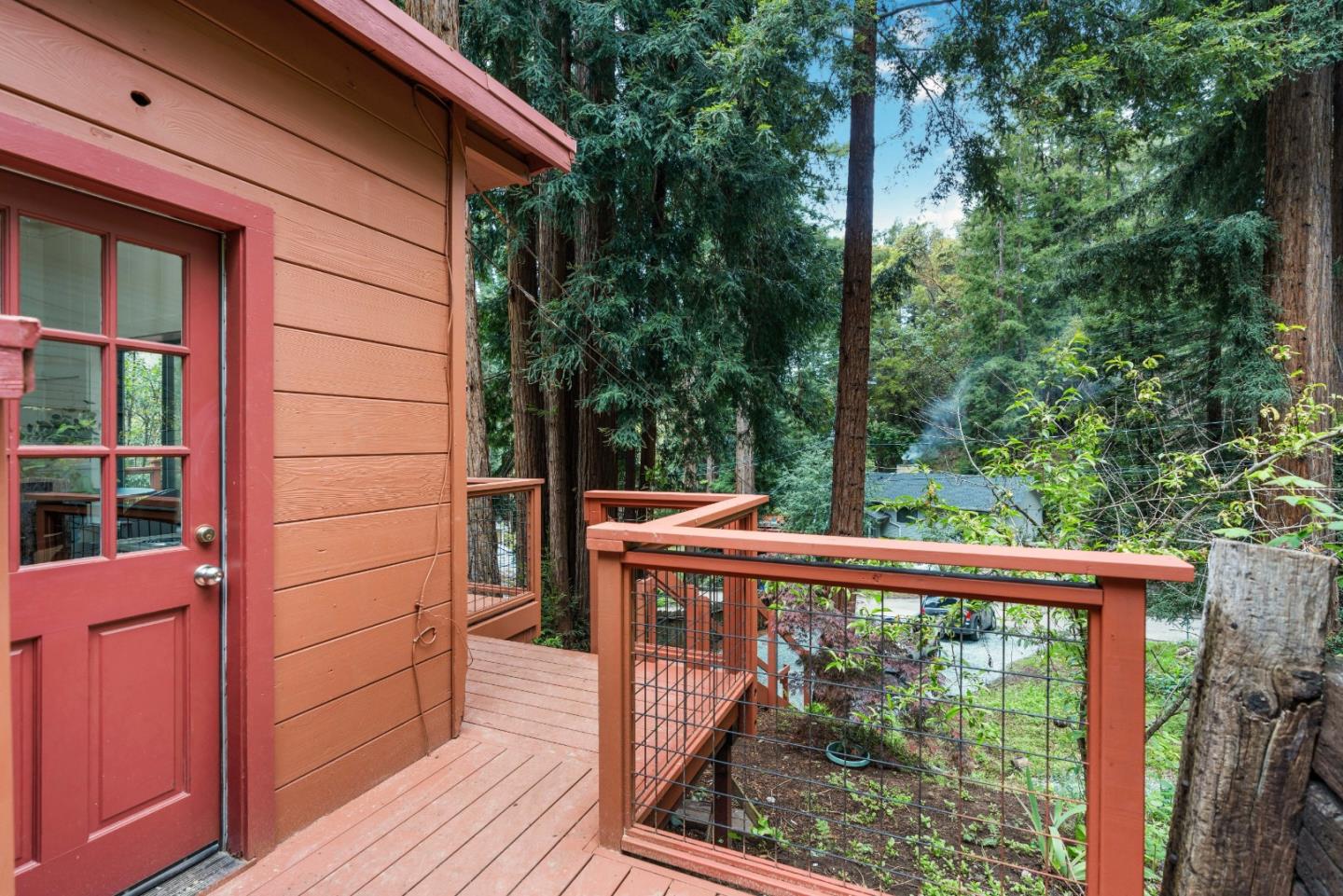 258 Ridge DR