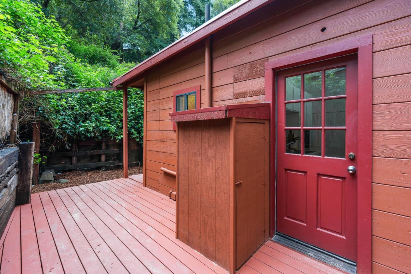 258 Ridge DR