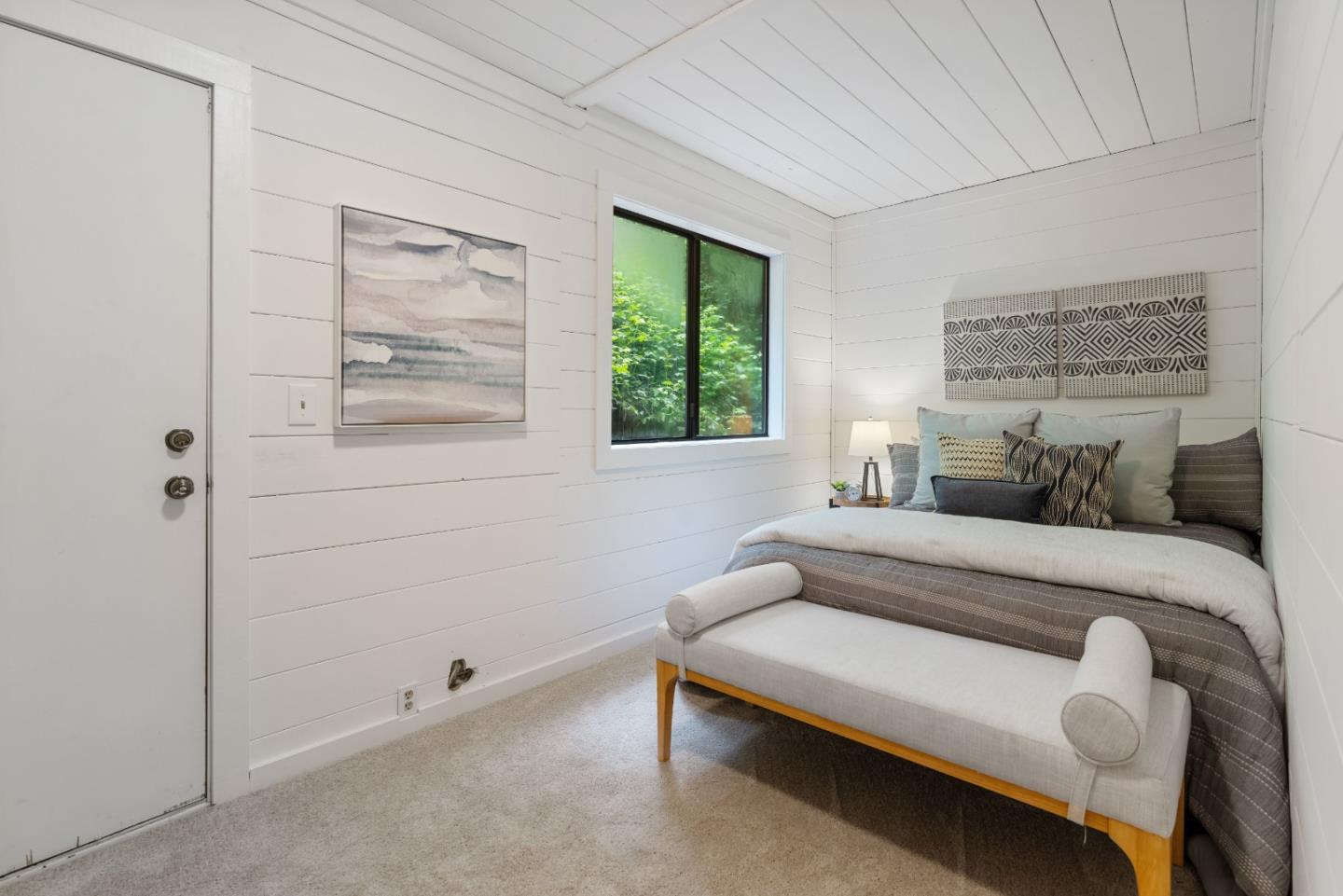 258 Ridge DR