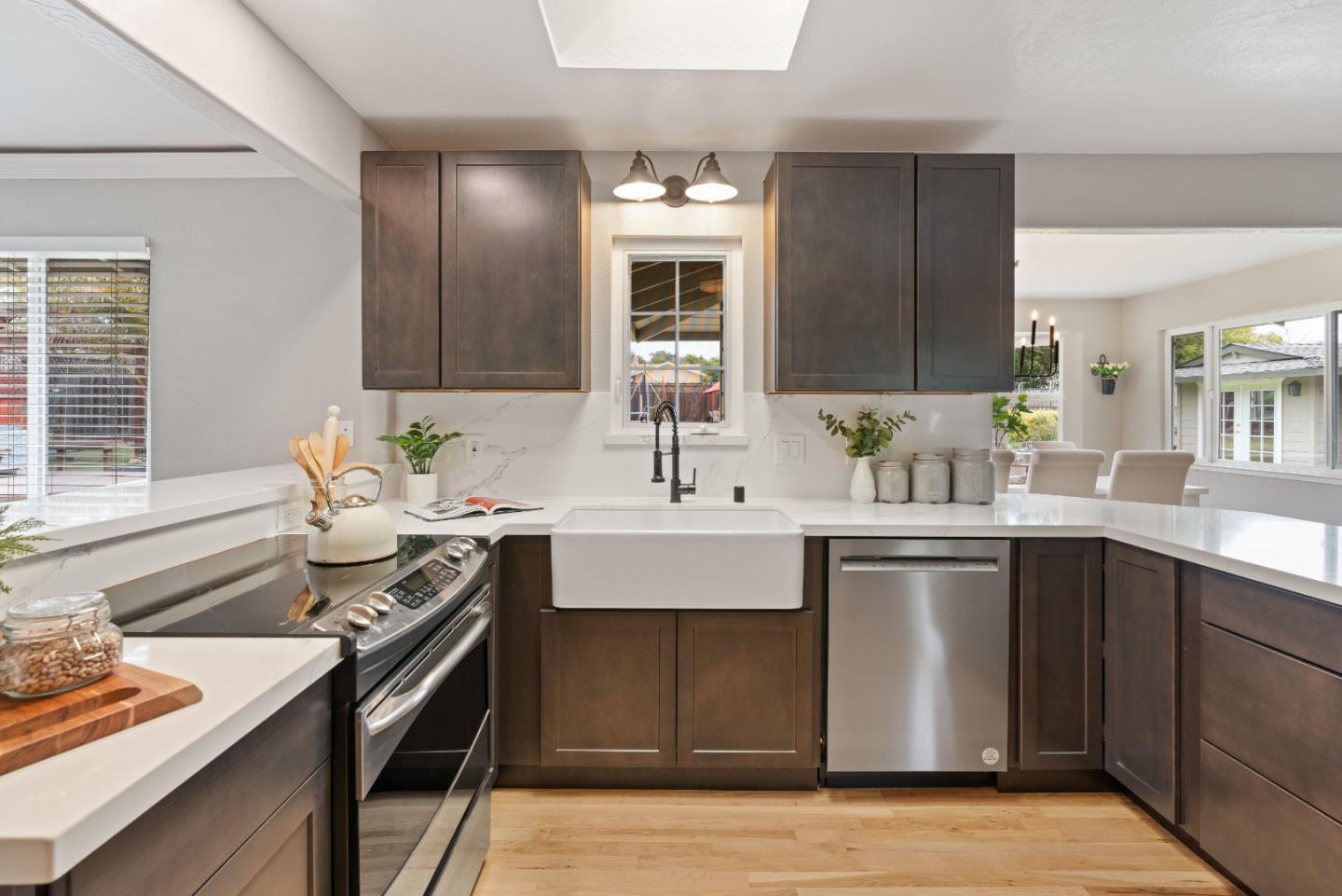 2732 Estates DR