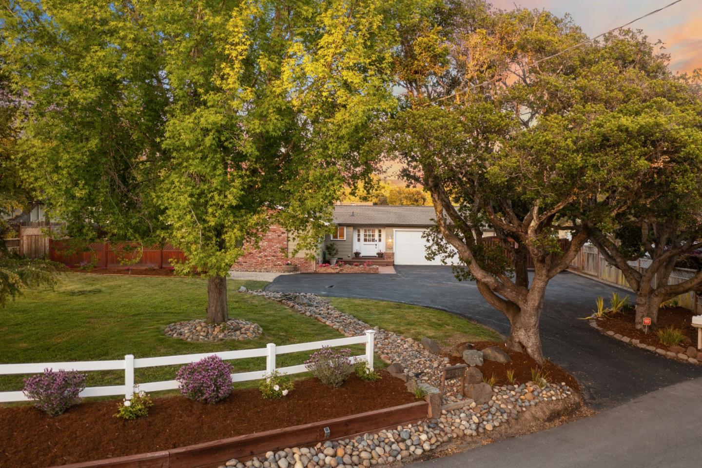 2732 Estates DR