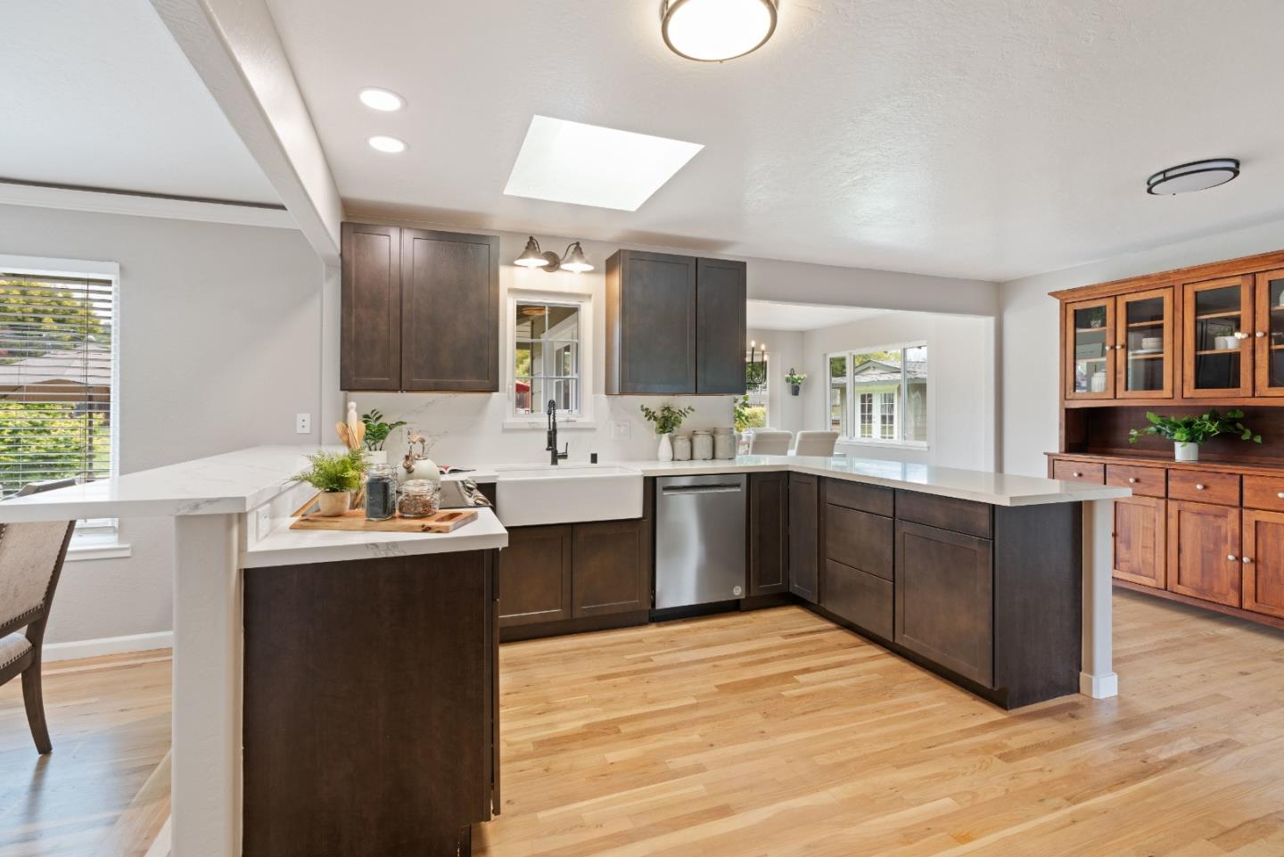 2732 Estates DR