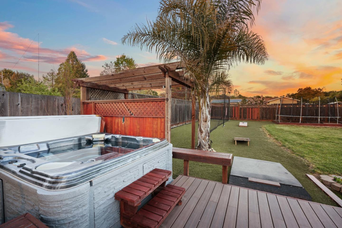 2732 Estates DR