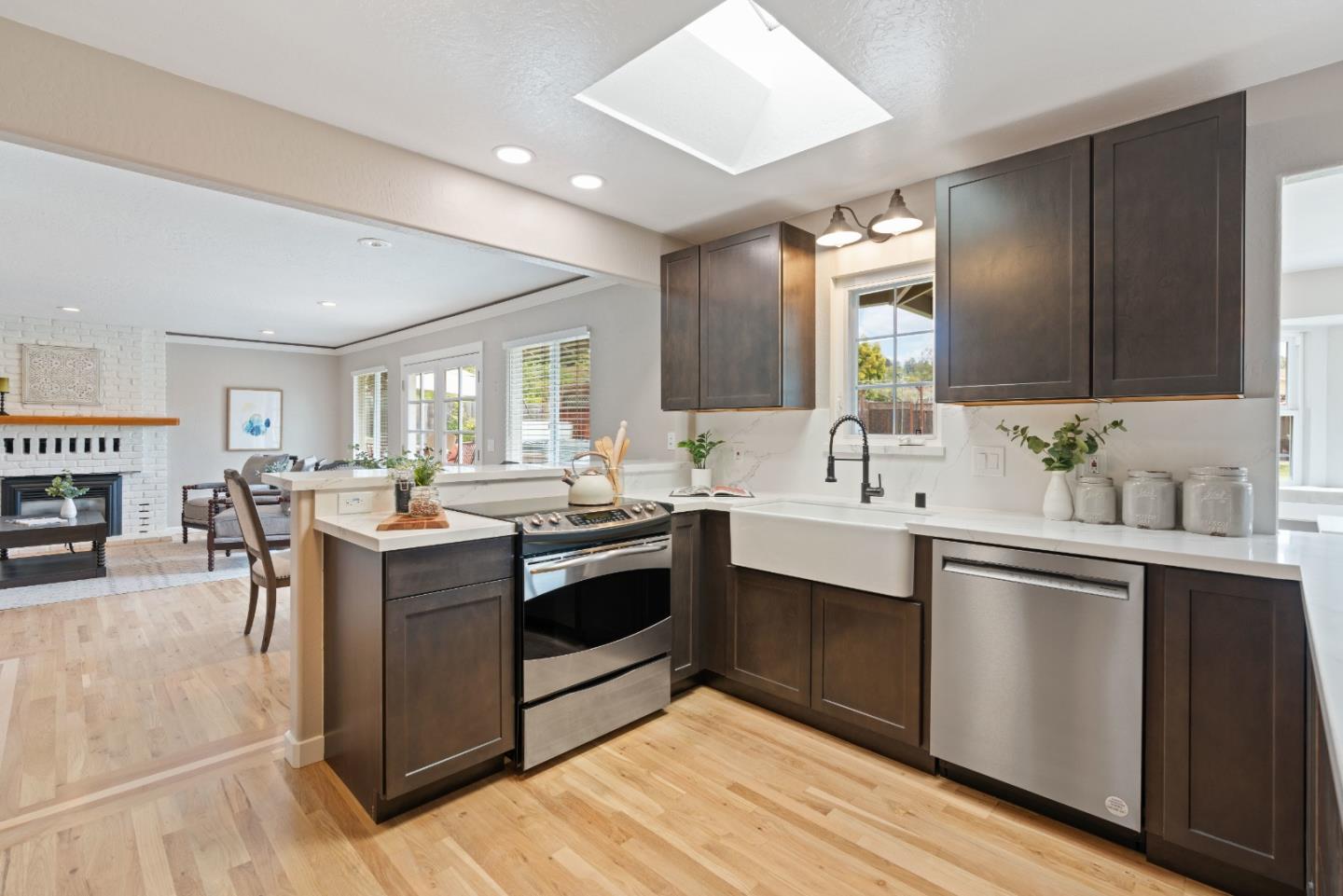 2732 Estates DR