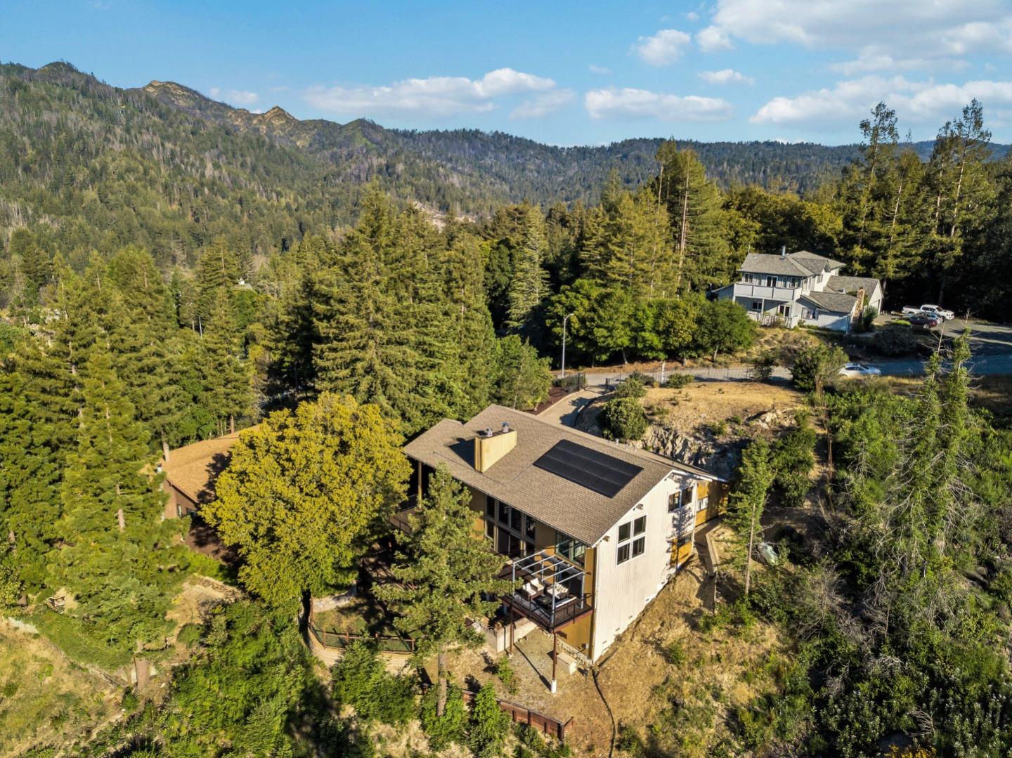 170 Crows Nest DR