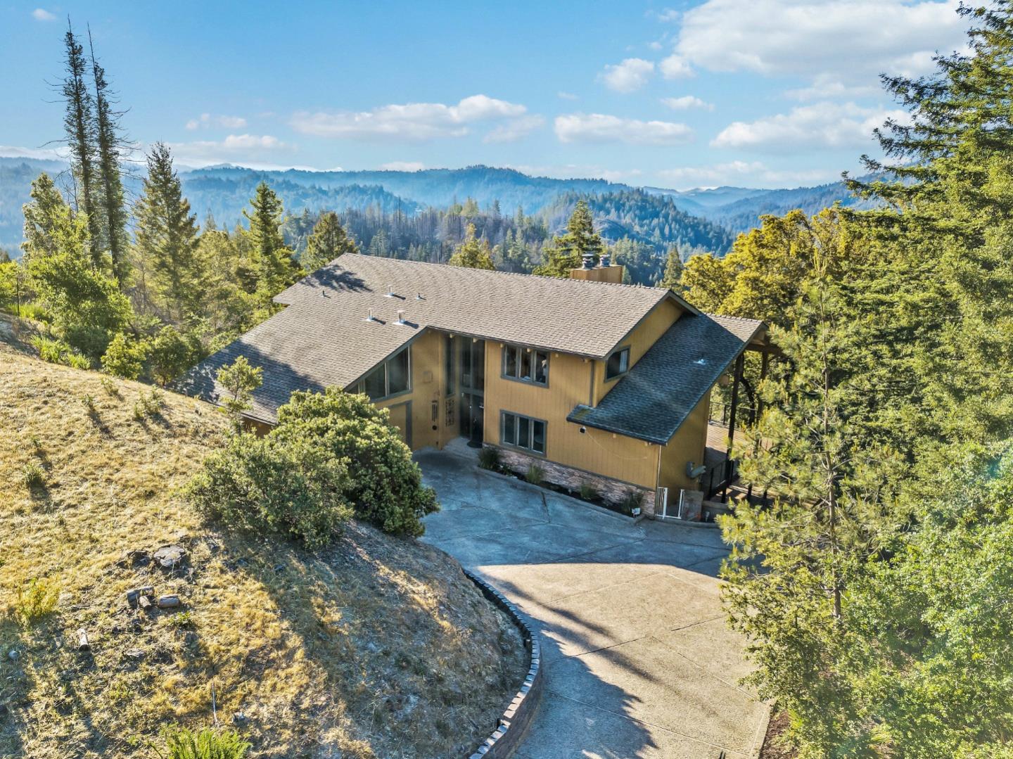 170 Crows Nest DR