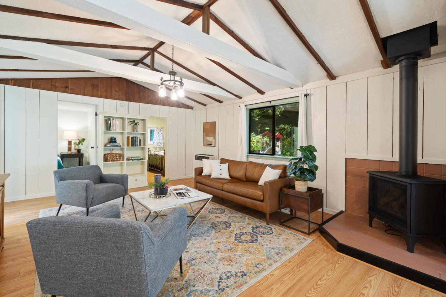 815 River DR